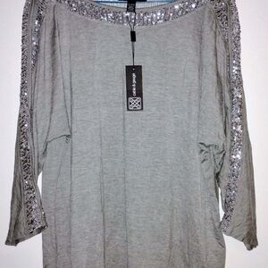 Cable & Gauge Gray Top with Silver Sequin Accents